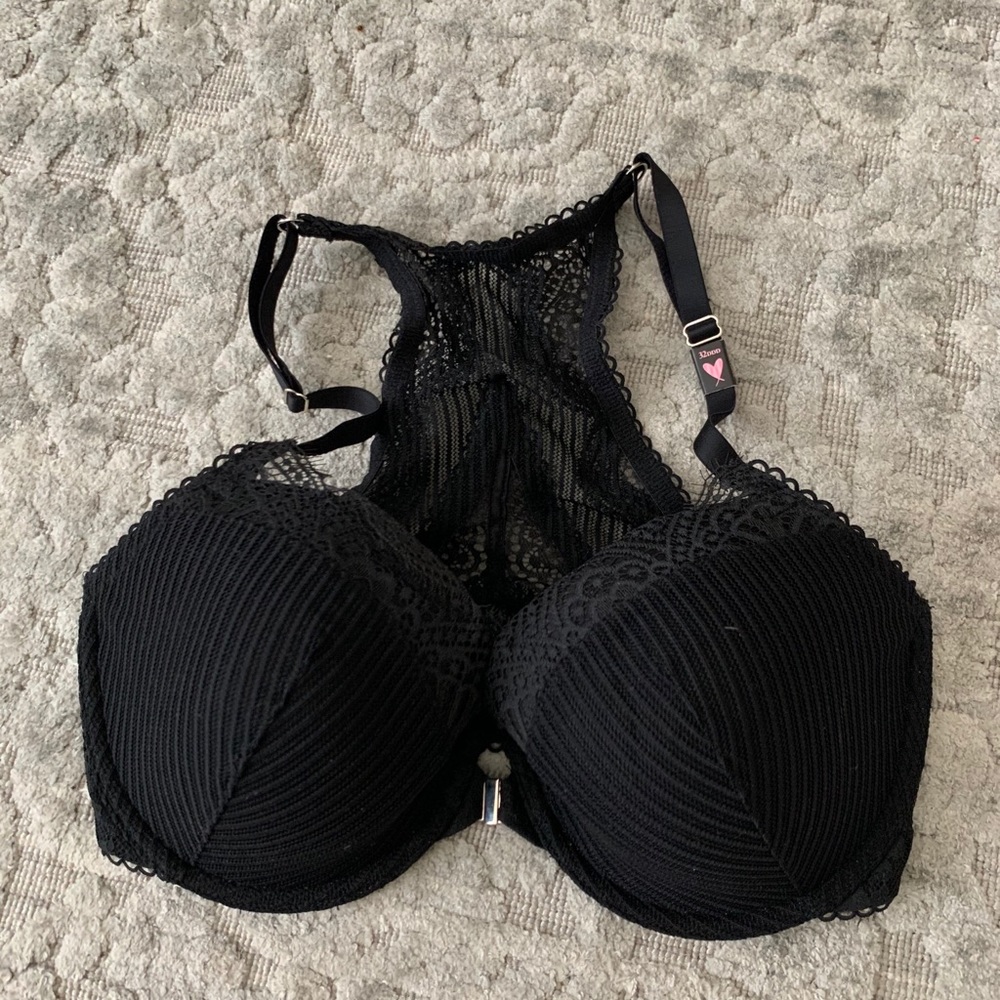Nwt Victoria secret black racerback bra 32DDD